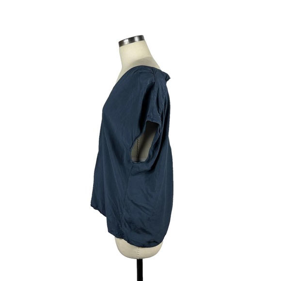 THE ODELLS Blue V-Neck Back Cutout Short Sleeve Blouse Large Rayon Boho Chic - Picture 2 of 6